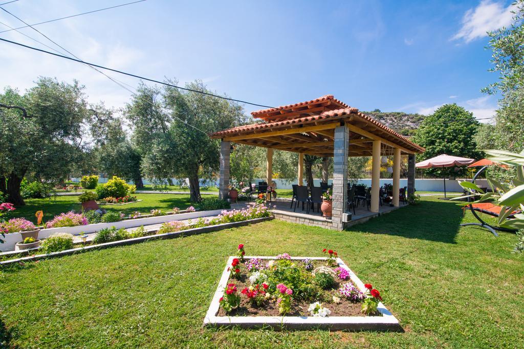 Pension Maria Astris Exterior photo